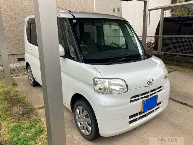 2011 Daihatsu Tanto