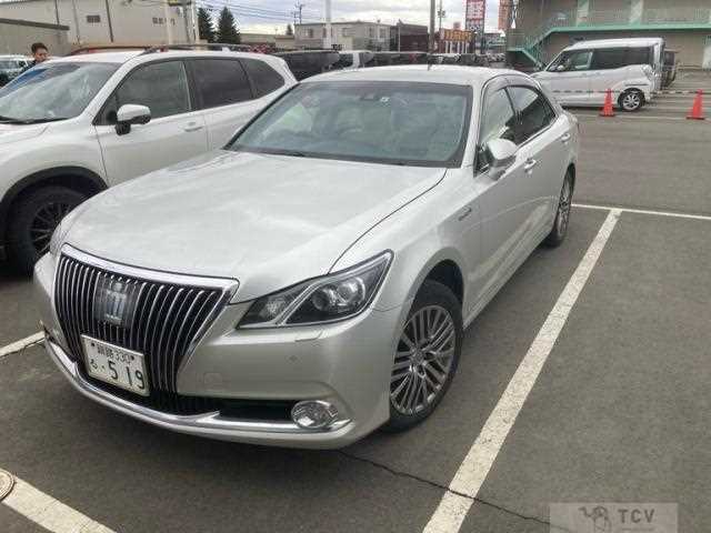2017 Toyota Crown Majesta