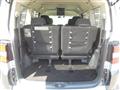2009 Mitsubishi Delica D5