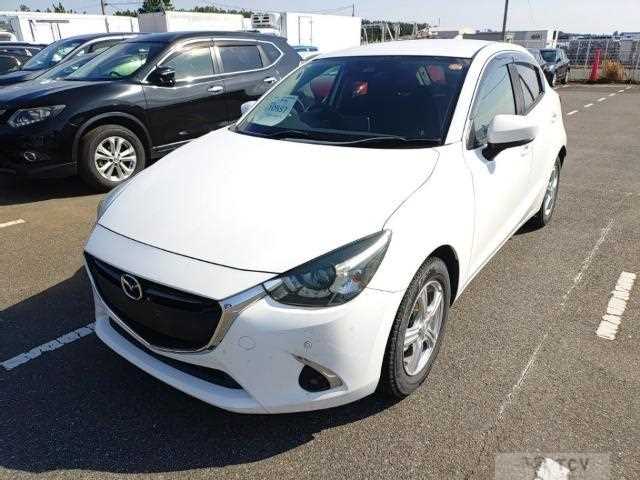 2019 Mazda Demio