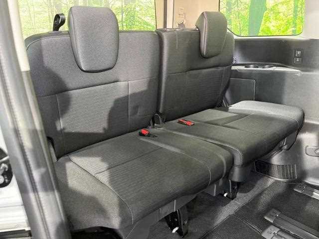 Nissan Serena 2025 — миниатюра 11