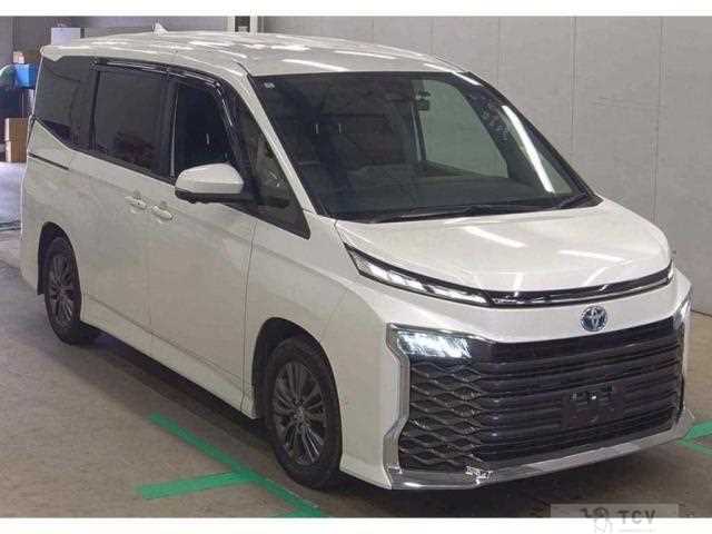 2022 Toyota Voxy