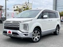 2019 Mitsubishi Delica D5