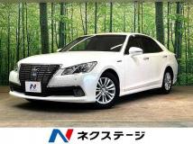 2013 Toyota Crown Hybrid