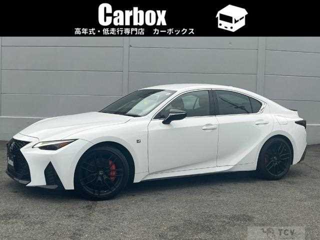 2021 Lexus IS