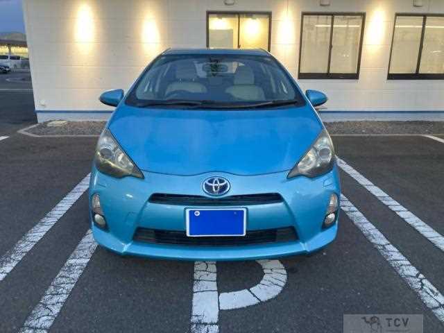 2013 Toyota AQUA