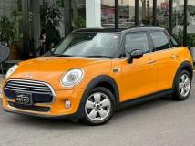 2017 BMW MINI