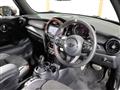2020 BMW MINI