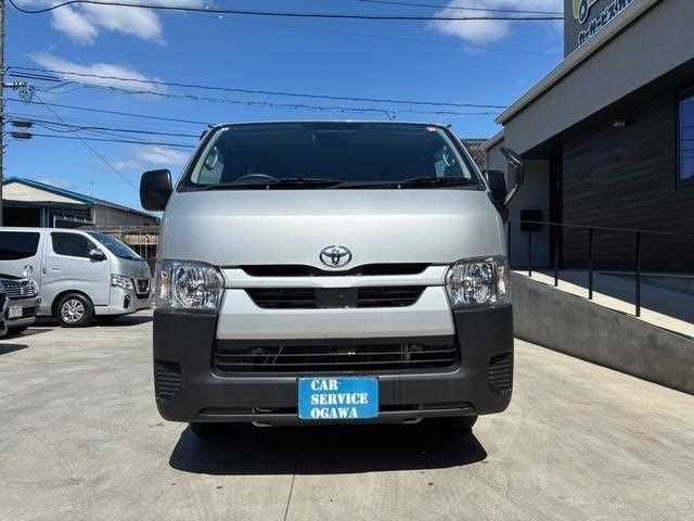 Toyota Hiace Van 2024 — миниатюра 3