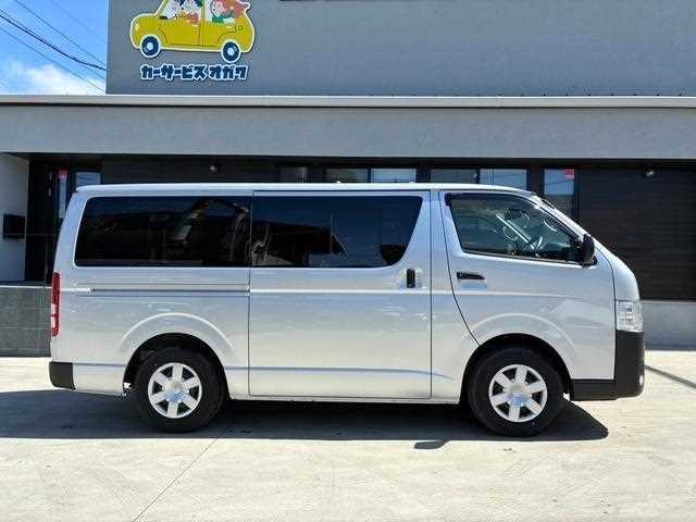 Toyota Hiace Van 2024 — миниатюра 5