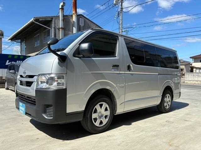 Toyota Hiace Van 2024 — миниатюра 6