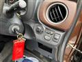 2011 Toyota Vitz