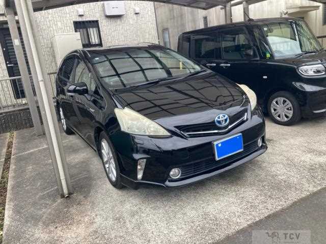 2013 Toyota PRIUS α