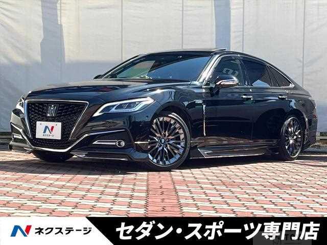 2019 Toyota Crown Hybrid