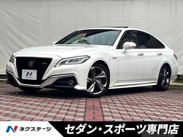2019 Toyota Crown Hybrid