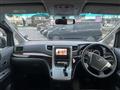 2013 Toyota Vellfire