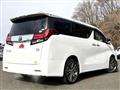 2016 Toyota Alphard Hybrid