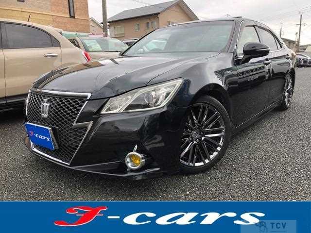 2014 Toyota Crown Hybrid