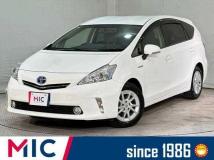 2013 Toyota PRIUS α