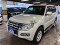 2017 Mitsubishi Pajero