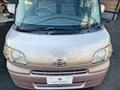 2011 Daihatsu Tanto