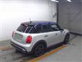 2022 BMW MINI