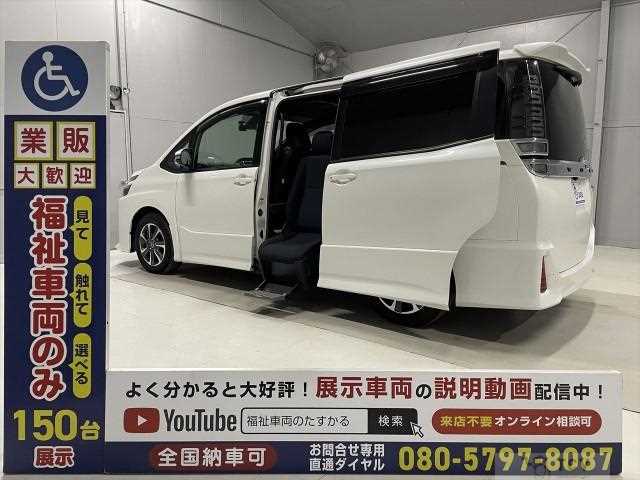 2019 Toyota Voxy