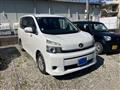2013 Toyota Voxy