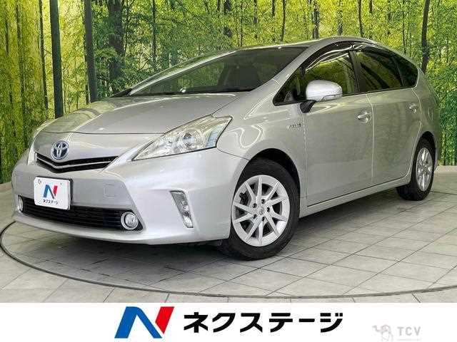 2013 Toyota PRIUS α