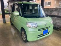 2011 Daihatsu Tanto
