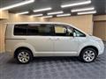 2011 Mitsubishi Delica D5