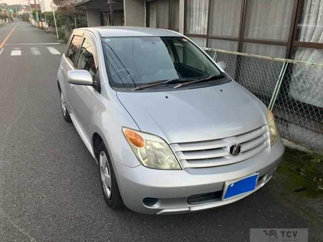 2005 Toyota IST