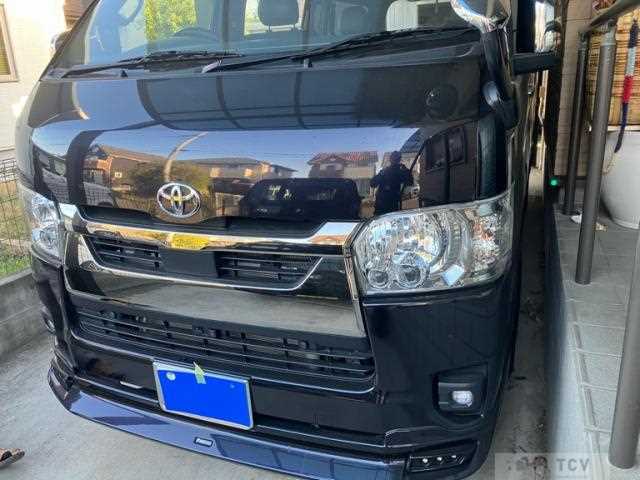 2022 Toyota Hiace Van