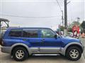 2001 Mitsubishi Pajero