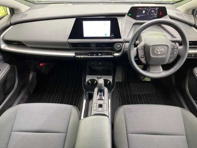 Toyota Prius 2024 — миниатюра 3