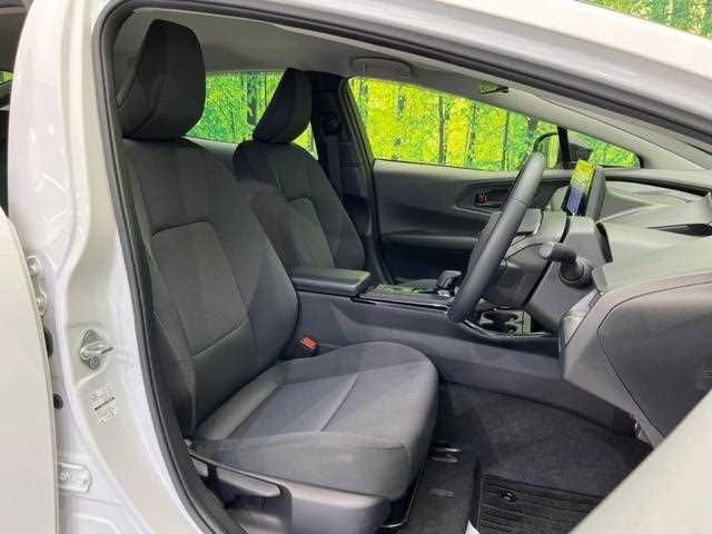 Toyota Prius 2024 — миниатюра 9