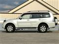 2013 Mitsubishi Pajero
