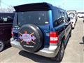 2003 Mitsubishi Pajero iO