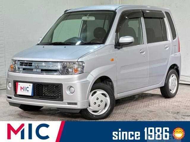 2010 Mitsubishi Toppo