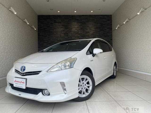 2012 Toyota PRIUS α