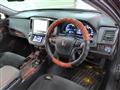 2015 Toyota Crown Hybrid