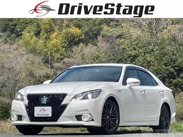2015 Toyota Crown Hybrid