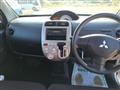 2010 Mitsubishi Toppo