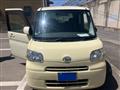 2011 Daihatsu Tanto