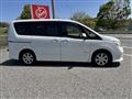2013 Nissan Serena