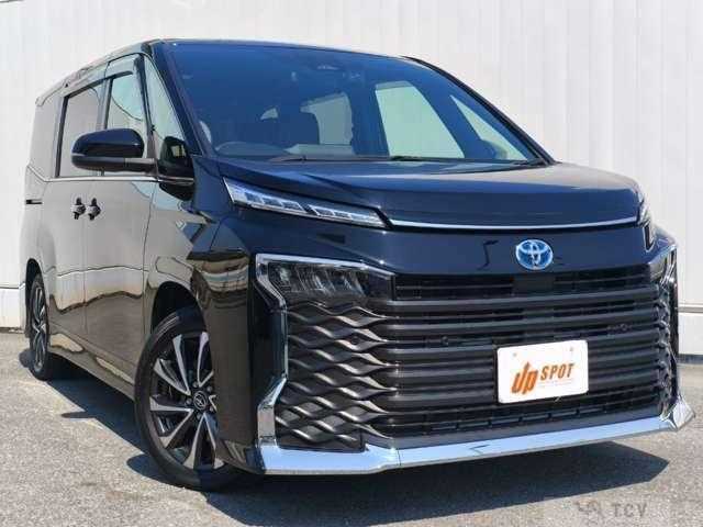 2023 Toyota Voxy