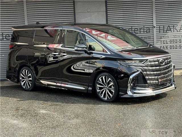 2025 Toyota Alphard Hybrid