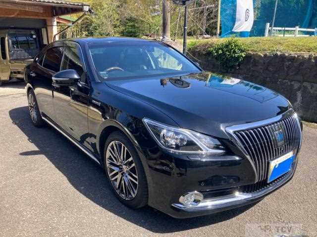 2014 Toyota Crown Majesta