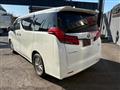 2018 Toyota Alphard Hybrid