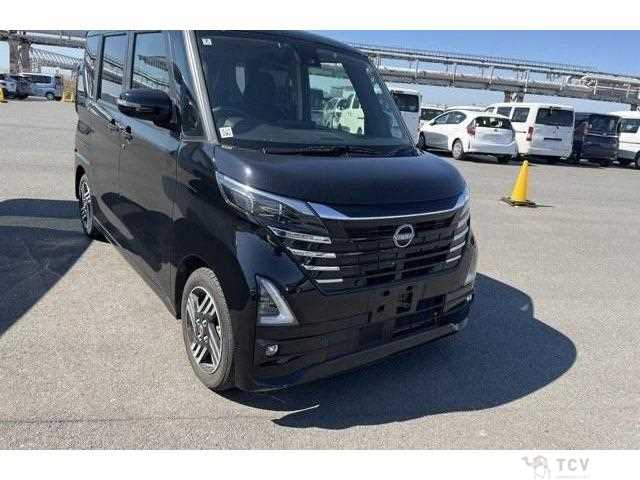 2023 Nissan ROOX